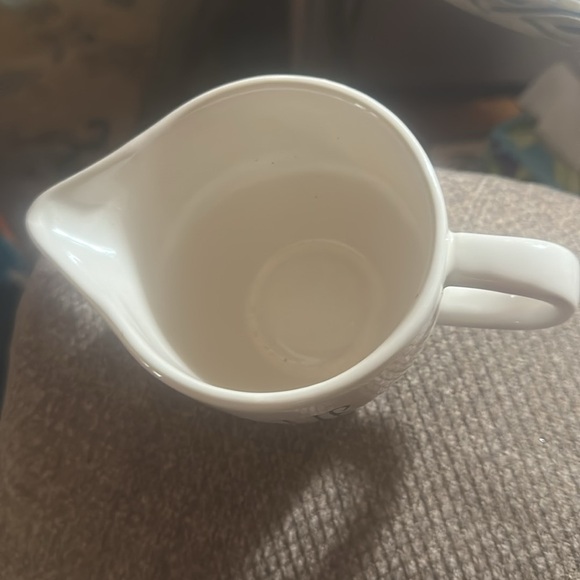 Rae Dunn‎ Pour Creamer - Picture 2 of 3